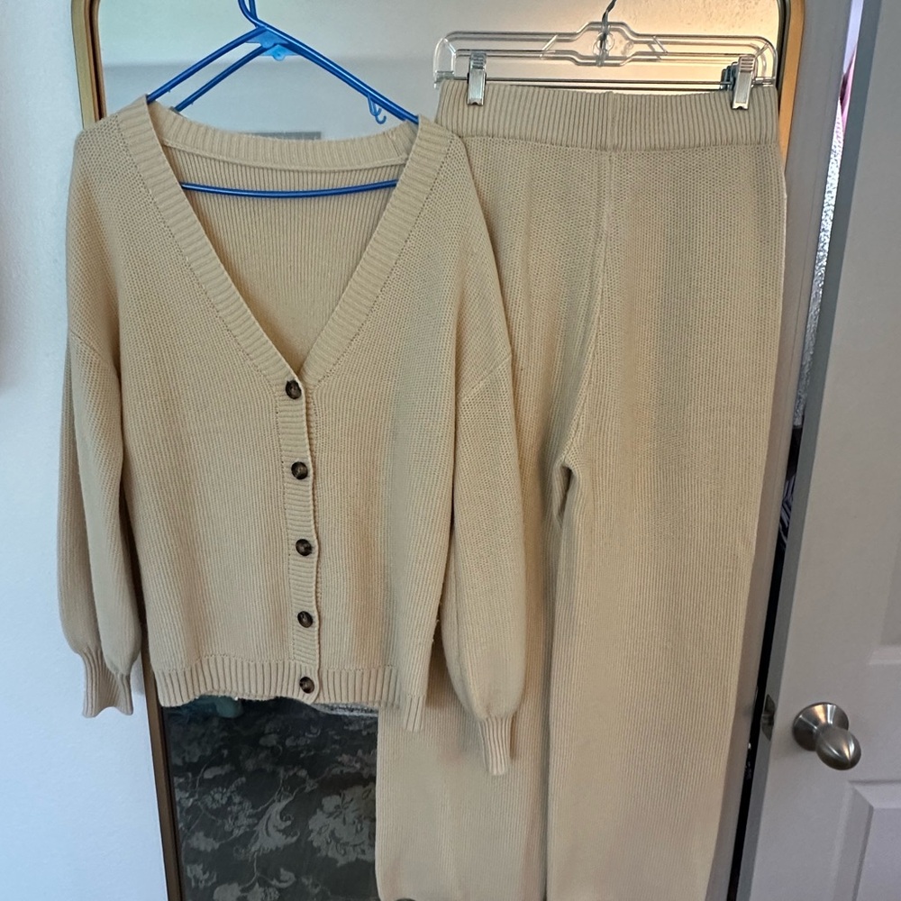 Sweater set. Free People dupe